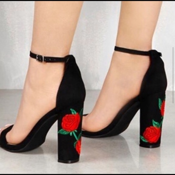 Kenneth Cole Embroidered Block Heels - Picture 4 of 9